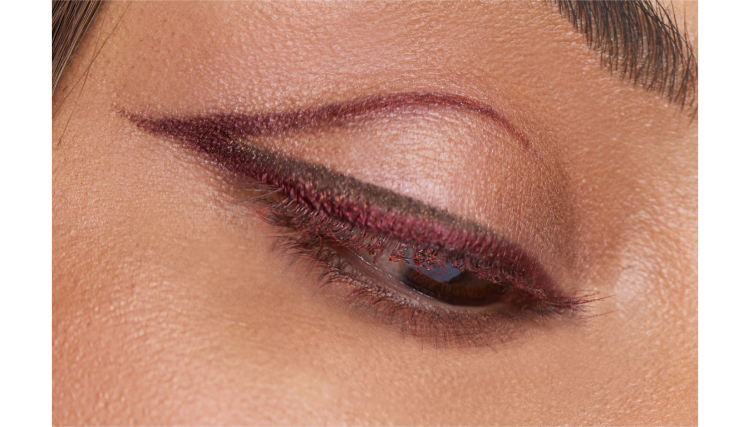 Burgundy graphic liner Burgundy graphic liner